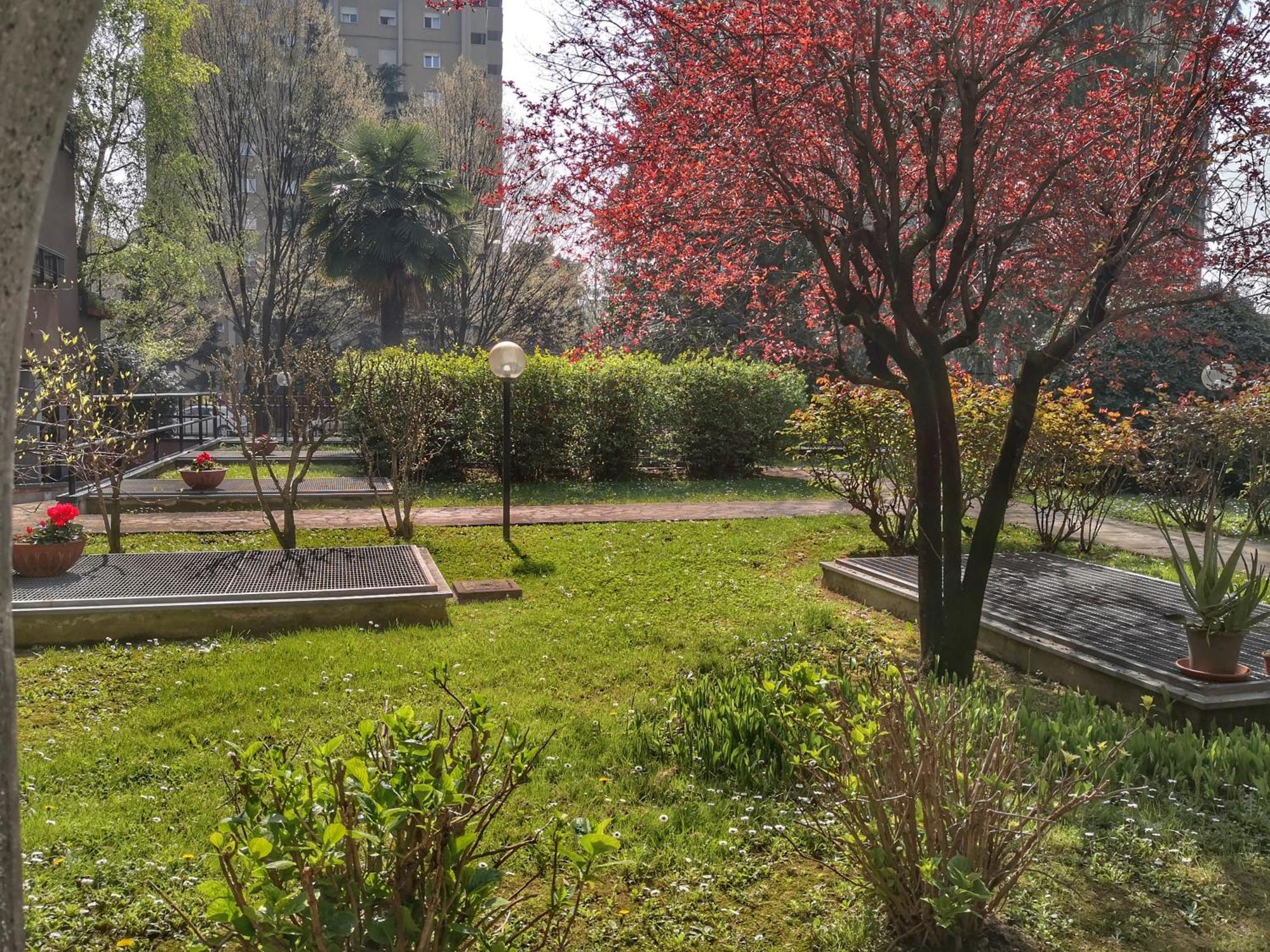Ihost Apartment - Adriatico 6 Милан Экстерьер фото